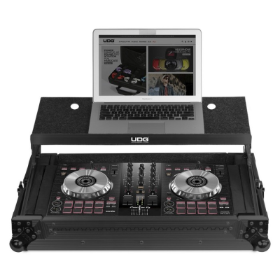 UDG Ultimate Flightcase multi format XL black mk3 plus (laptop shelf )
