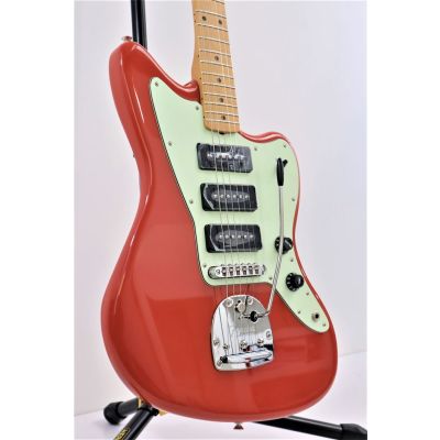 Fender Noventa Jazzmaster fiesta red, inclusief luxehoes! - Elektrische gitaar