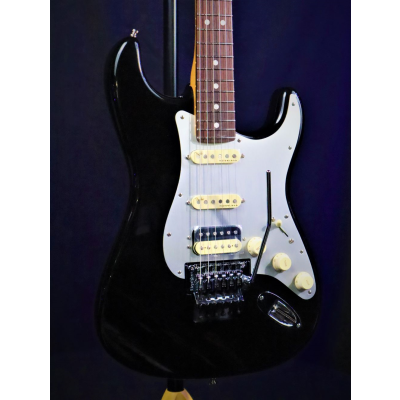 Fender Ultra Luxe Stratocaster® Floyd Rose® HSS, Rosewood Fingerboard, Mystic Black