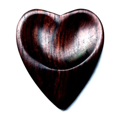 woodformusic Madagascar rosewood heart gitaarplectrum