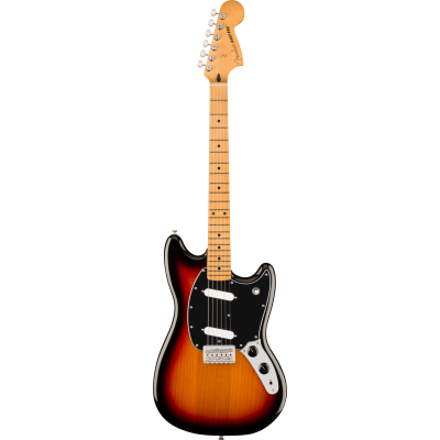Fender Player II Mustang®, Maple Fingerboard, 3-Color Sunburst