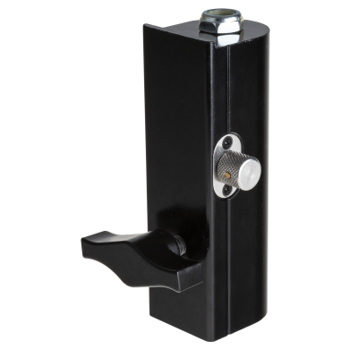 Briteq TV-SPIGOT RECEIVER Deze speciale adapter maakt het mogelijk om eenvoudig een standaard klem aan te sluiten op apparatuur met 28mm TV-SPIGOT.