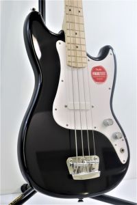 Squier Bronco Bass Maple Neck White Pickguard Black - Basgitaar