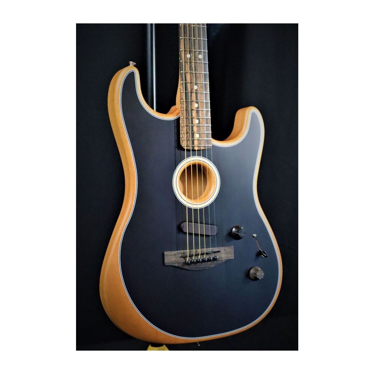 Fender American Acoustasonic Strat Ebony Fingerboard Black